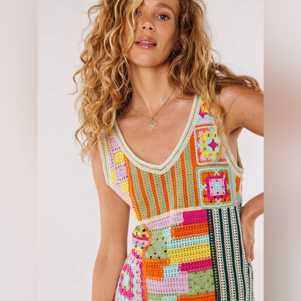 SO ♥️! Sunset Crochet Dress - Picture 2 of 8